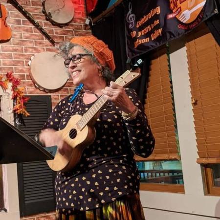 Racheal Houghton (aka Ukulele Chick)